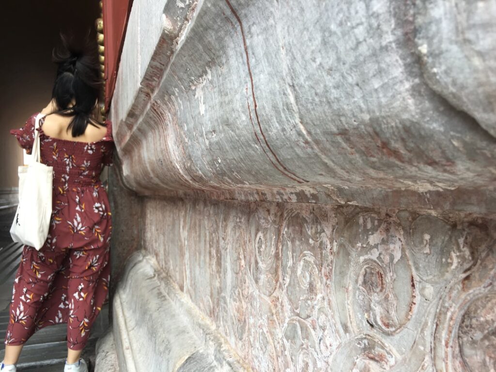 Photo burgundy pants