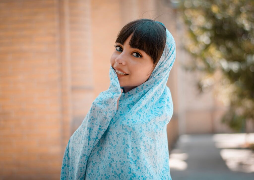 Photo head scarf